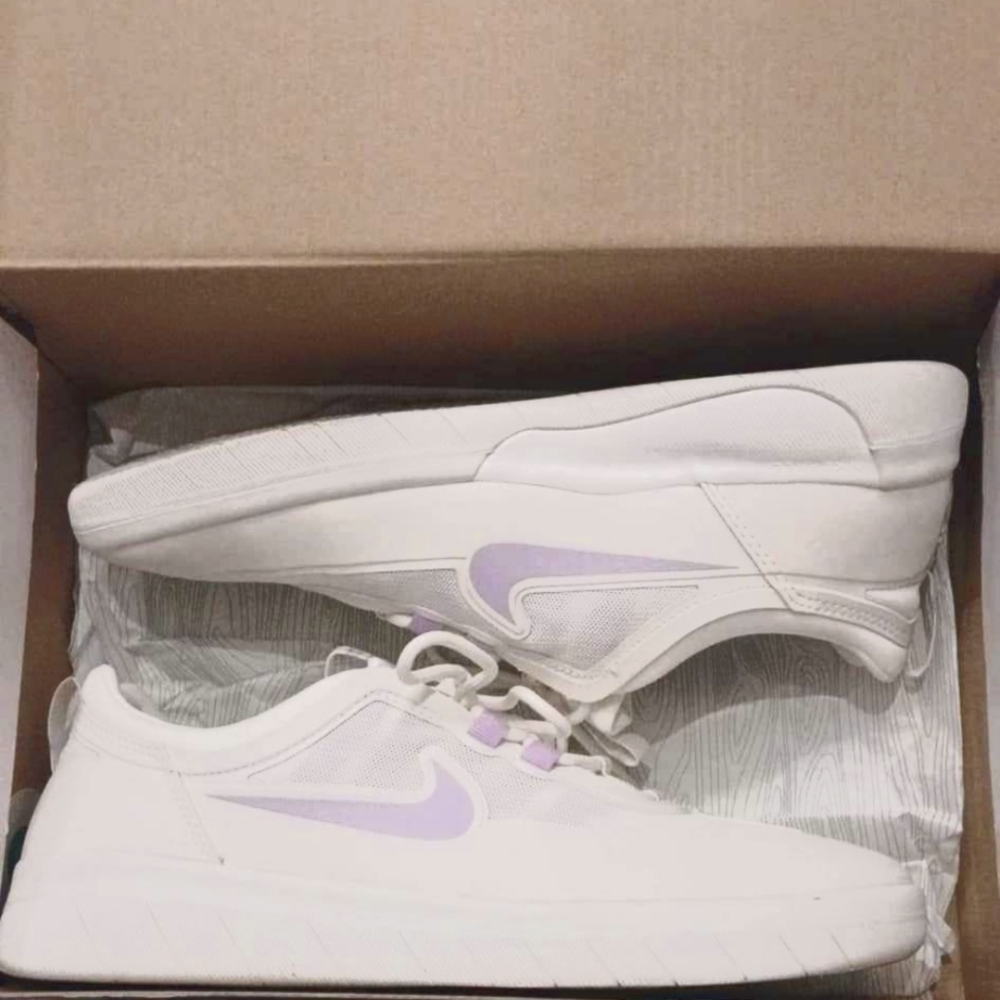 Nike nyjah free 2 size 11 brand new in box